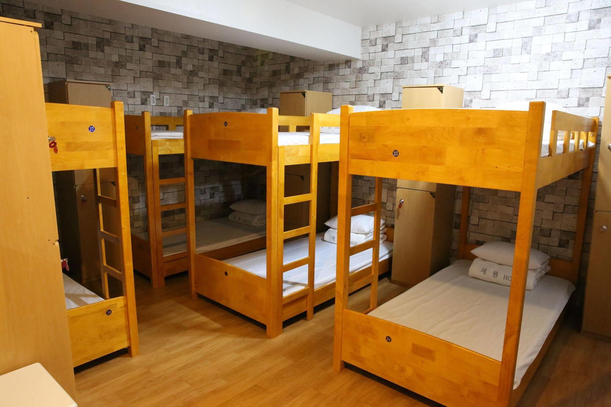 Yes Guesthouse Пусан Екстериор снимка