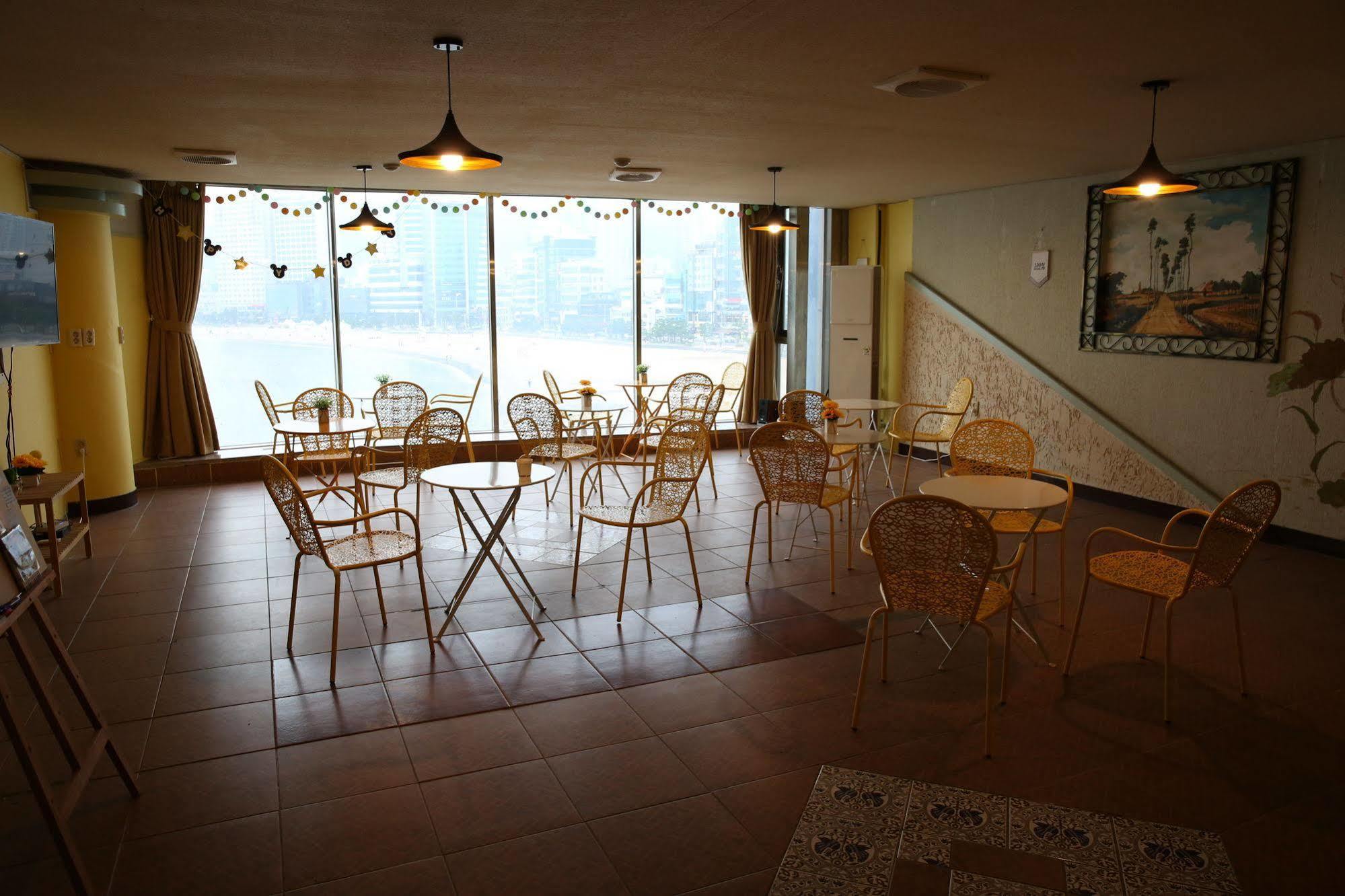 Yes Guesthouse Пусан Екстериор снимка